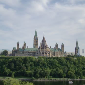 Nepean Point - View of Parliament - Parks Near Me - Ottawa, Ontario