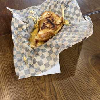 Oak Tree Station - Grilled cheese sandwich - Food Court Near Me - Camas, Washington
