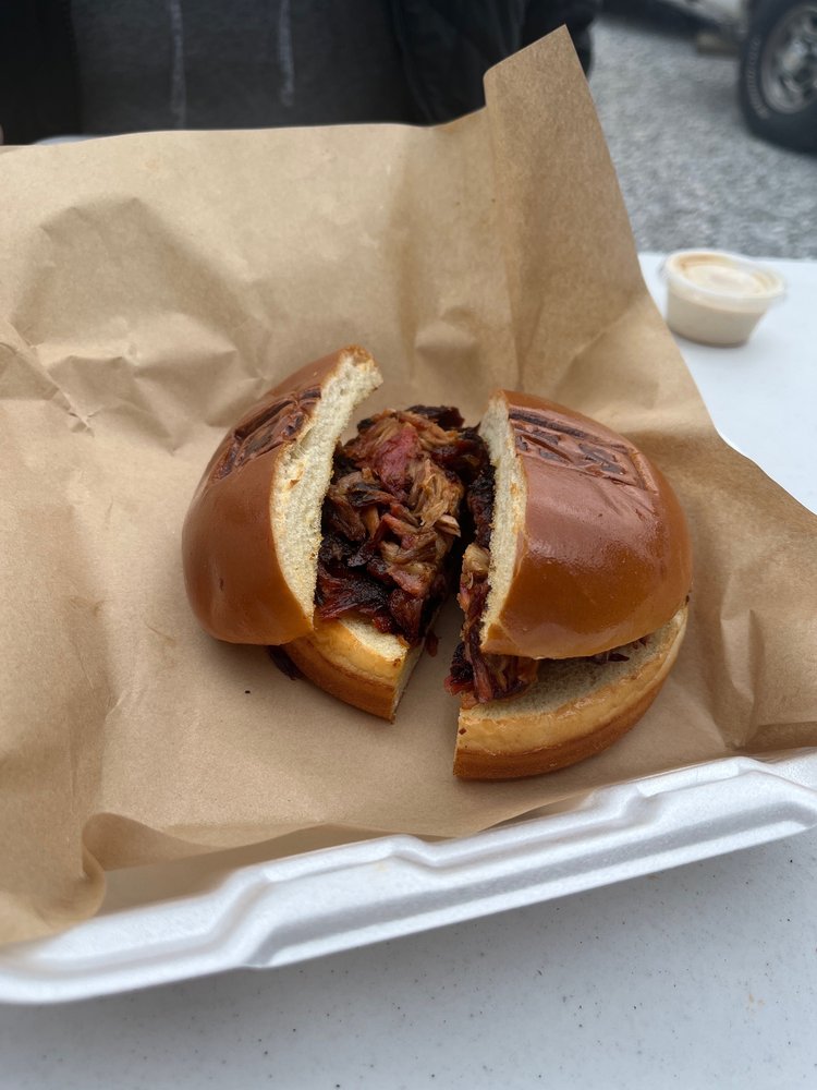Roller Mills Smokehouse Logo