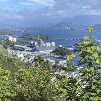 Kniven - Mount Aksla - View of Ålesund - Active Life Near Me - Alesund, 15