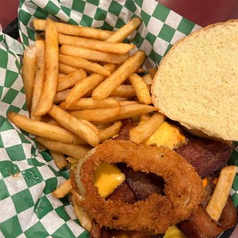 5-8 Club - roadhouse burger - Burgers Near Me - Minneapolis, Minnesota