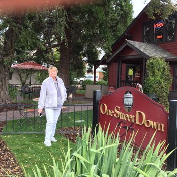 One Street Down Cafe - Breakfast & Brunch Near Me - Redmond, Oregon