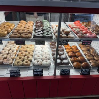 HENDOUGH - Updated July 2025 - 562 Photos & 483 Reviews - 532 Kanuga Rd ...