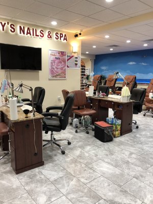Cindy S Nails 351 Chelsea St E Boston Ma Manicurists Mapquest