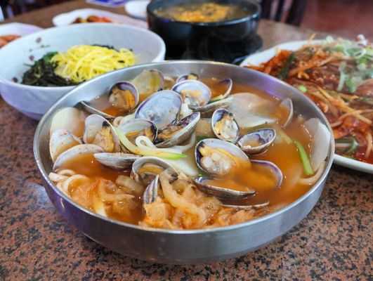 Miari Noodle House by null