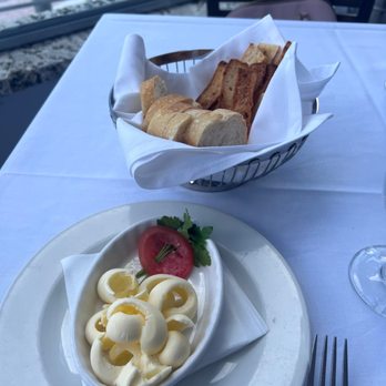 Il Gabbiano - Bread and butter - Italian Near Me - Miami, Florida Il Gabbiano - Bread and butter - Italian Near Me - Miami, Florida