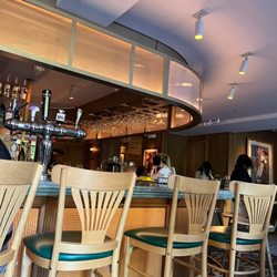 Gabriels Bar and Restaurant