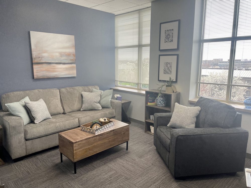 Ellie Mental Health - grief counselor in Lee's Summit, MO