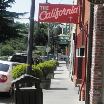 California Club - Sports Bars Near Me - Auburn, California