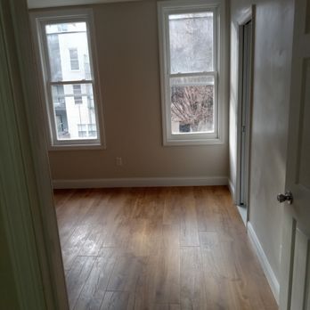 Nick Alfieri Construction - an empty room with hardwood floors - General Contractors Near Me Nick Alfieri Construction - an empty room with hardwood floors - General Contractors Near Me