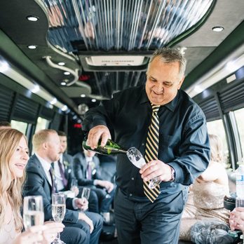 Champagne Limos - Limos Near Me