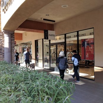 Cabazon Outlets - Outlet Stores Near Me - Cabazon, California