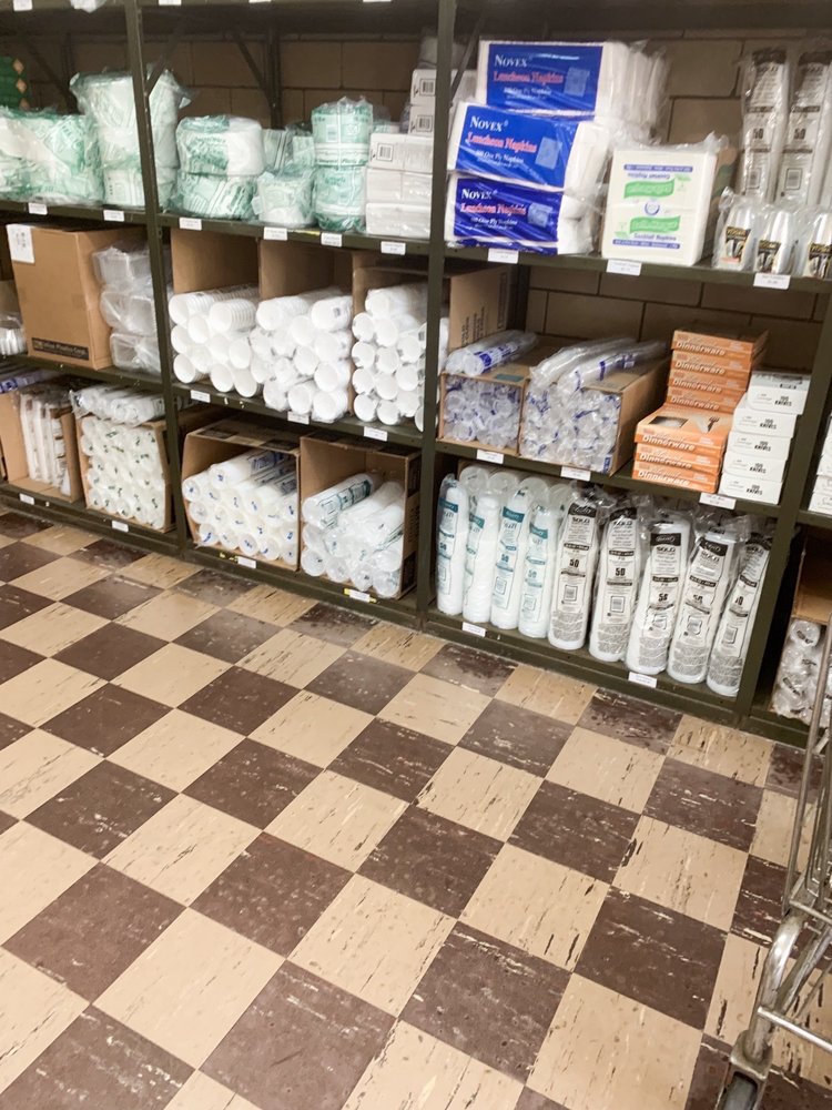 ELLWOOD CITY CANDY Updated August 2024 715 Lawrence Ave, Ellwood