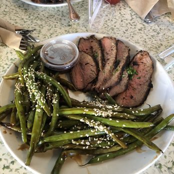 Tinleaf Fresh Kitchen - Tri tip with green beans. - New American Near Me - Carlsbad, California Tinleaf Fresh Kitchen - Tri tip with green beans. - New American Near Me - Carlsbad, California