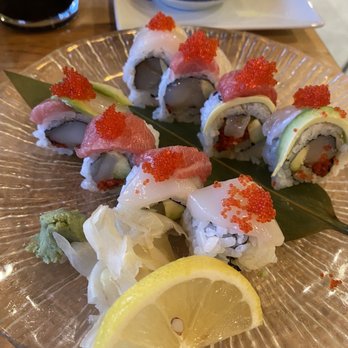 Nori Sushi Bar - Lakeview - Rare tuna and spicy scallop with tobiko - Sushi Bars Near Me - Chicago, Illinois