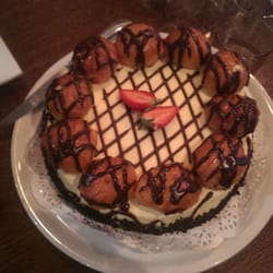 Urban Grooves Lounge Cafe - Dessert - Profiterole Cake!