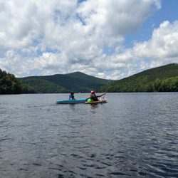 Paddle Time Rentals - Embracing the Harriman Reservoir view