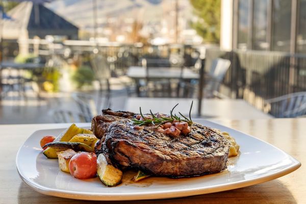 Meriwether's Bistro by null