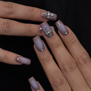 Peridot Nails & Spa - The store just changed a new team. That artist Nails name is Yuki.  She can give you more different surprises artist of the nails. - Nail Salons Near Me - Monrovia, California