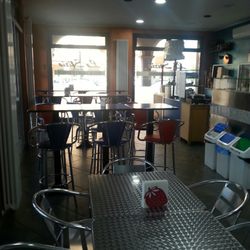 Lo Sfizio - Interior view from doorway.