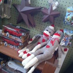 Duppstadt's Country Store - Sock Monkeys!?