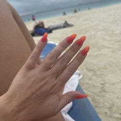 Dream Nails Spa - "Airbrush" or orange to pink ombré nails