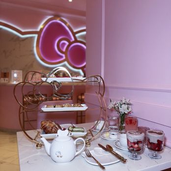 Hello Kitty Cafe - Cafes Near Me - Irvine, California