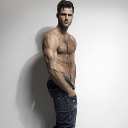 Pure Organic Tan - NYC model tanned for his photo shoot