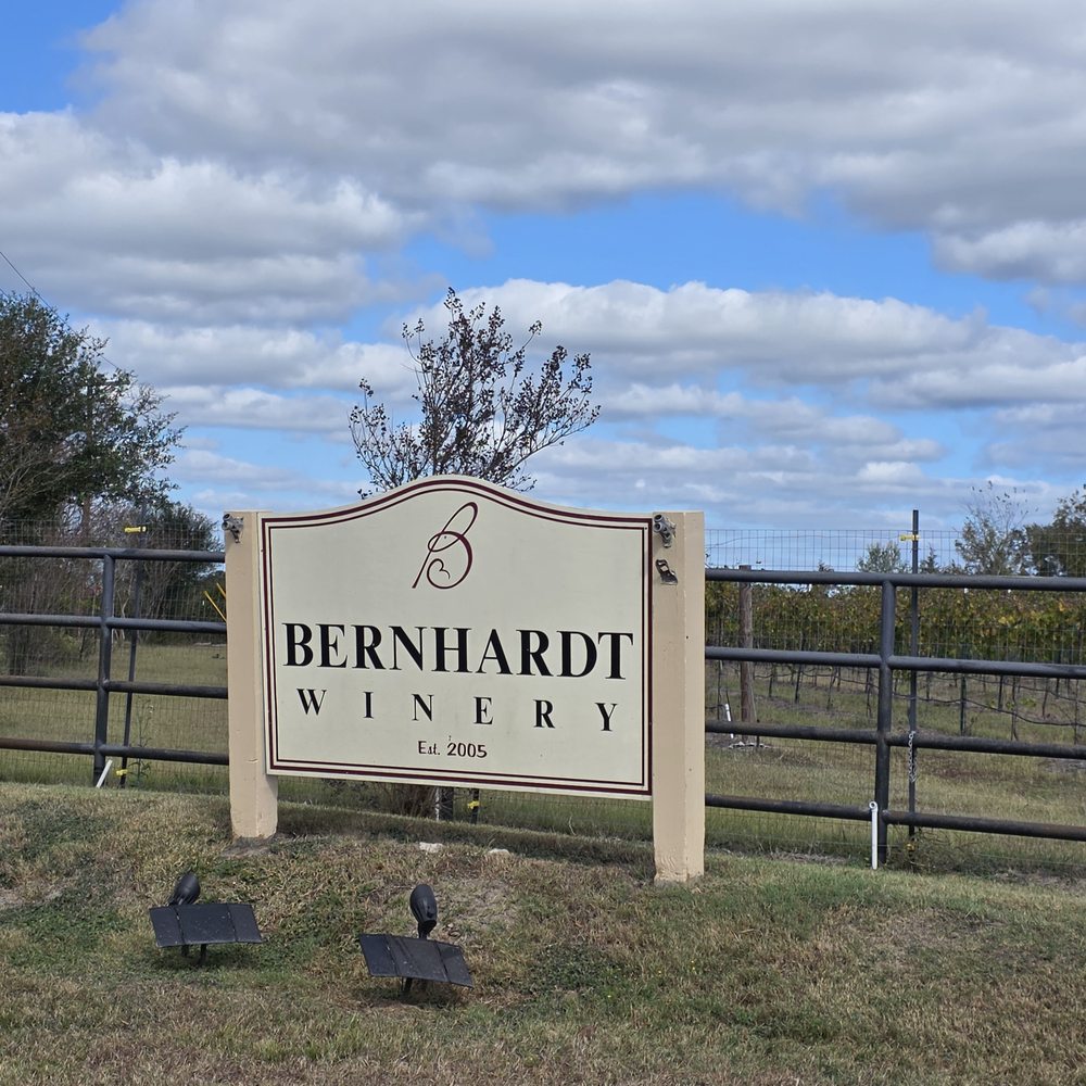 Bernhardt Winery - Entrance Sign - Wineries Near Me - Plantersville, Texas