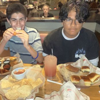 Chili's - Triple dippers - American Near Me - La Habra, California