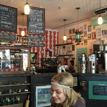 Dun-Well Doughnuts - Donuts Near Me - Brooklyn, New York