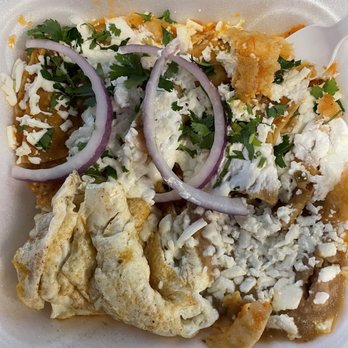 Frida Room - Chilaquiles rojos - Breakfast & Brunch Near Me - Chicago, Illinois