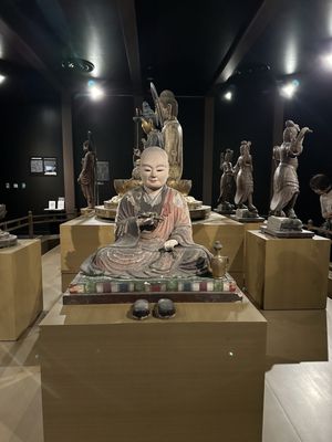 Fukuoka Art Museum by null