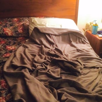 Lake Cadillac Resort - The blanket I bought so I could sleep on top of the covers - Resorts Near Me - Cadillac, Michigan