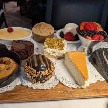 Fresco Steak & Seafood Grill - Dessert tray - Italian Near Me - Milltown, New Jersey