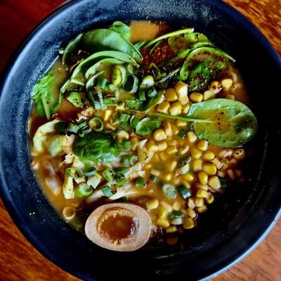 Coco's Ramen by null