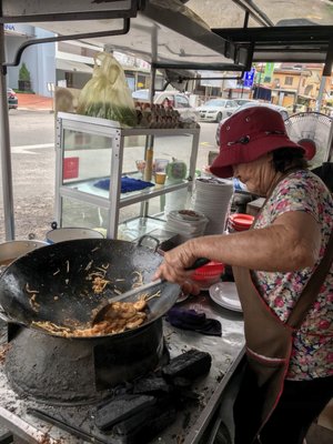 小红帽 炒粿条 兴发茶室 Kafe Heng Huat by null