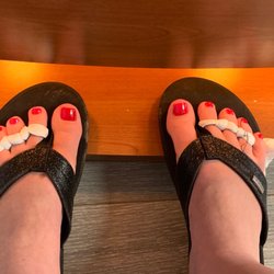 Happy Nails & Spa