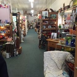 Village Antiques & Uniques