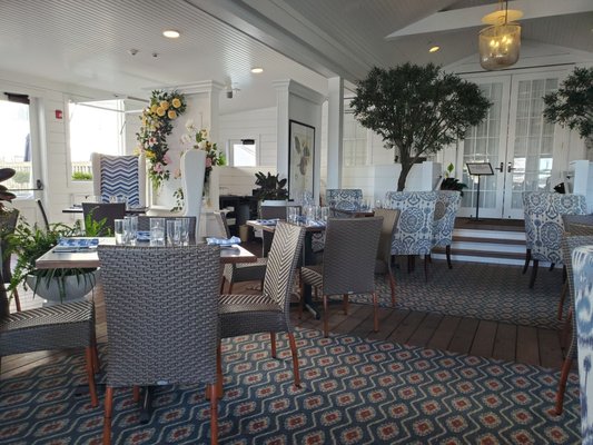 Breeze Restaurant by null