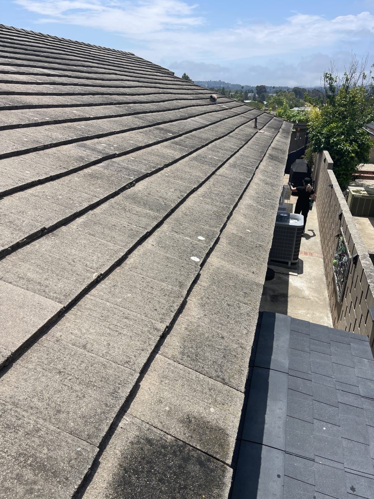 Slide of Wences Roofing Team