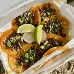 Birrieria PDX - 6 Birria tacos