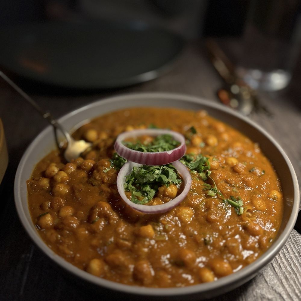 Four Monkeys - Channa Masala - Indian Near Me - Summit, New Jersey