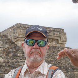 Oaxaca Tour Guide: Juan Montes Lara - Jerry and Juan in front of Edifio G