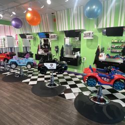 Sharkey's Cuts For Kids - Stations for the littles