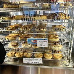 Blue Edge Bakery Bicheno - Great selection of Award winning Pies.
