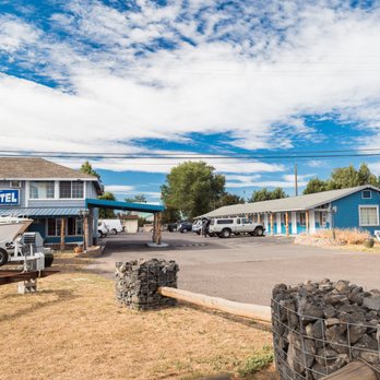 Hacienda Motel - View from the front - Hotels Near Me - Alturas, California Hacienda Motel - View from the front - Hotels Near Me - Alturas, California