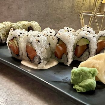 One Flew South - Salmon Avocado Roll - New American Near Me - Atlanta, Georgia One Flew South - Salmon Avocado Roll - New American Near Me - Atlanta, Georgia
