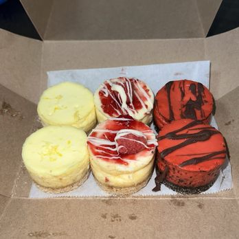 The Celia Jacobs Cheesecake Experience - Food Trucks Near Me - Austin, Texas The Celia Jacobs Cheesecake Experience - Food Trucks Near Me - Austin, Texas