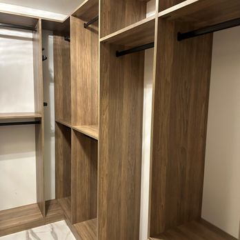 Closets Infinity - Right side with hamper - Interior Design Near Me